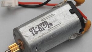 V922-23.jpg. V922 Main Motor