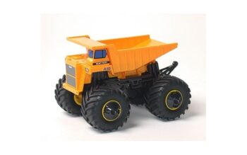 TAM17013.jpg. 1/32 Mammoth Dump Truck DT