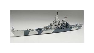 TAM31616.jpg. 1/700 US Battleship Iowa