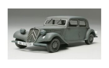 TAM32517.jpg. 1/48 Citroen Traction 11CV
