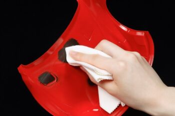 TAM87118_use2.jpg. Polycarbonate Body Cleaner