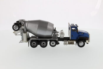 dm85664-2. 1/50 CT660 Day Cab Tractor w/Metal Cement Mixer