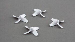 blh8705_a0. Prop Set (4) White: Inductrix