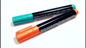 CASE-COLOURPEN_1.jpg. Permanent Marker Kit RED+GREEN