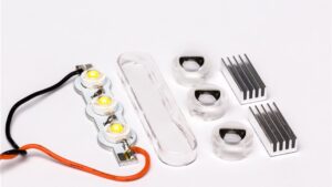 SPOT13-060-3XWE_1.jpg. 13mm Triple-Spotlight 6W White