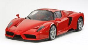 TAM12047_01.jpg. 1/12 Enzo Ferrari