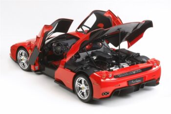 TAM12047_02.jpg. 1/12 Enzo Ferrari