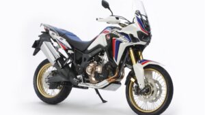 TAM16042_01.jpg. 1/6 Honda CRF1000L Africa Twin