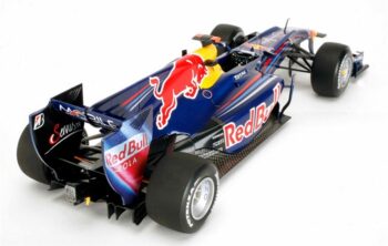 TAM20067_1.jpg. 1/20 Red Bull Racing Renault RB6 2010
