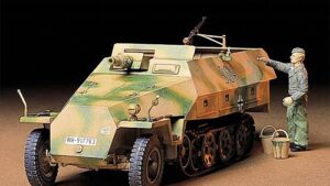 TAM35147.jpg. 1/35 German SdKfz.251/9 Kanonewagen